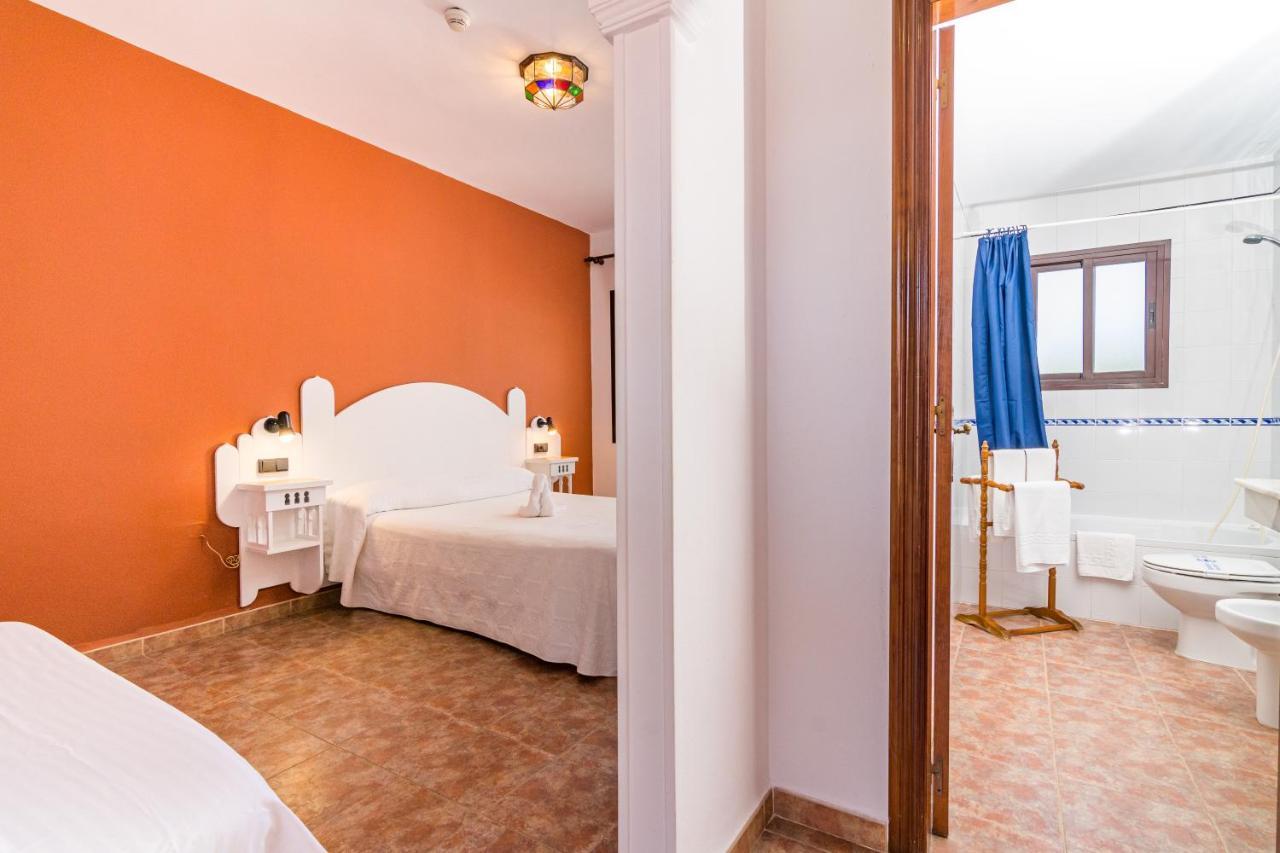 Hostal Alhambra Zahora Bagian luar foto