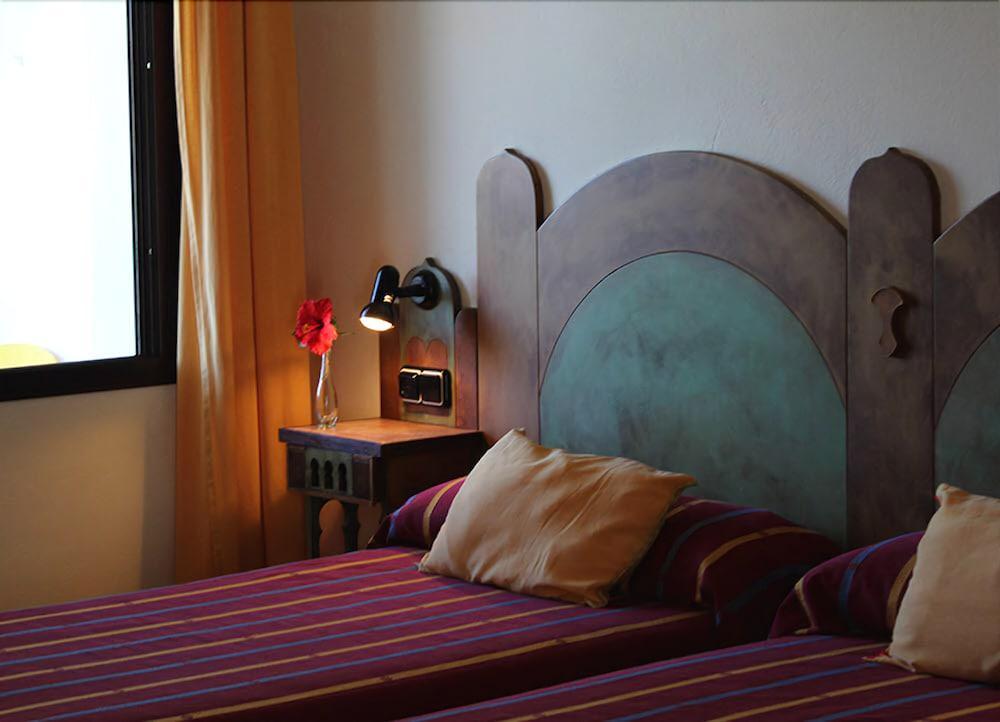 Hostal Alhambra Zahora Bagian luar foto